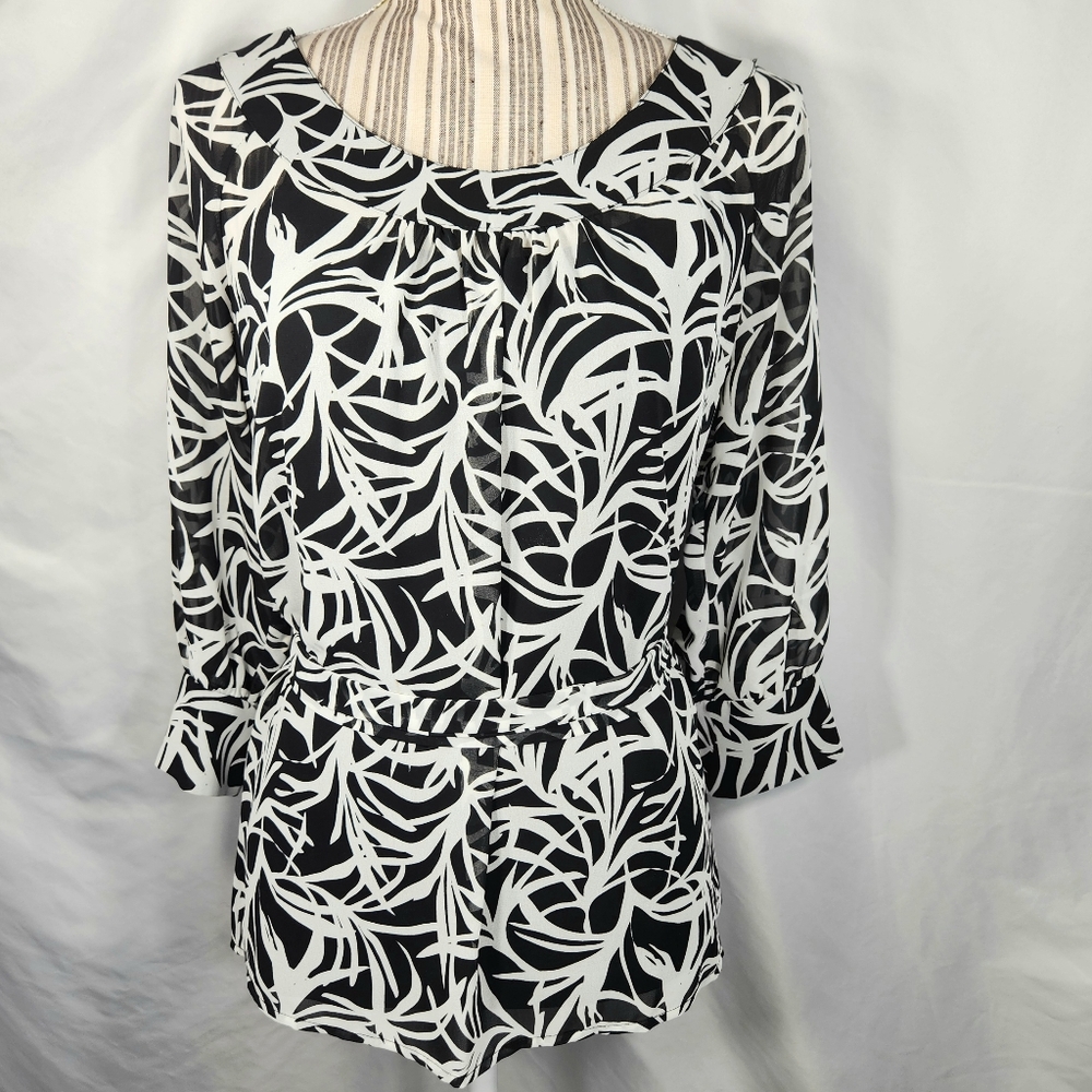 Worthington Black & White 3/4 Sleeve Visible Zipper Top Size Medium